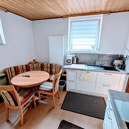 Monteurhaus Moemlingen Apartmán *